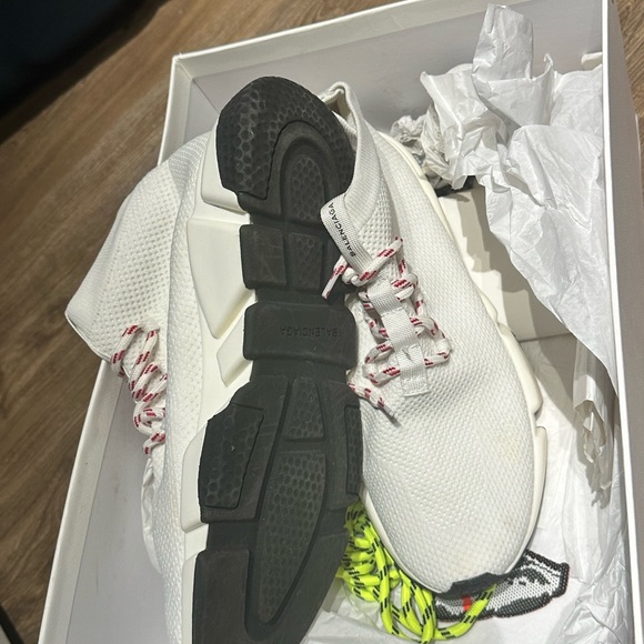 BALENCIAGA Speed lace up sneakers - Picture 9 of 10